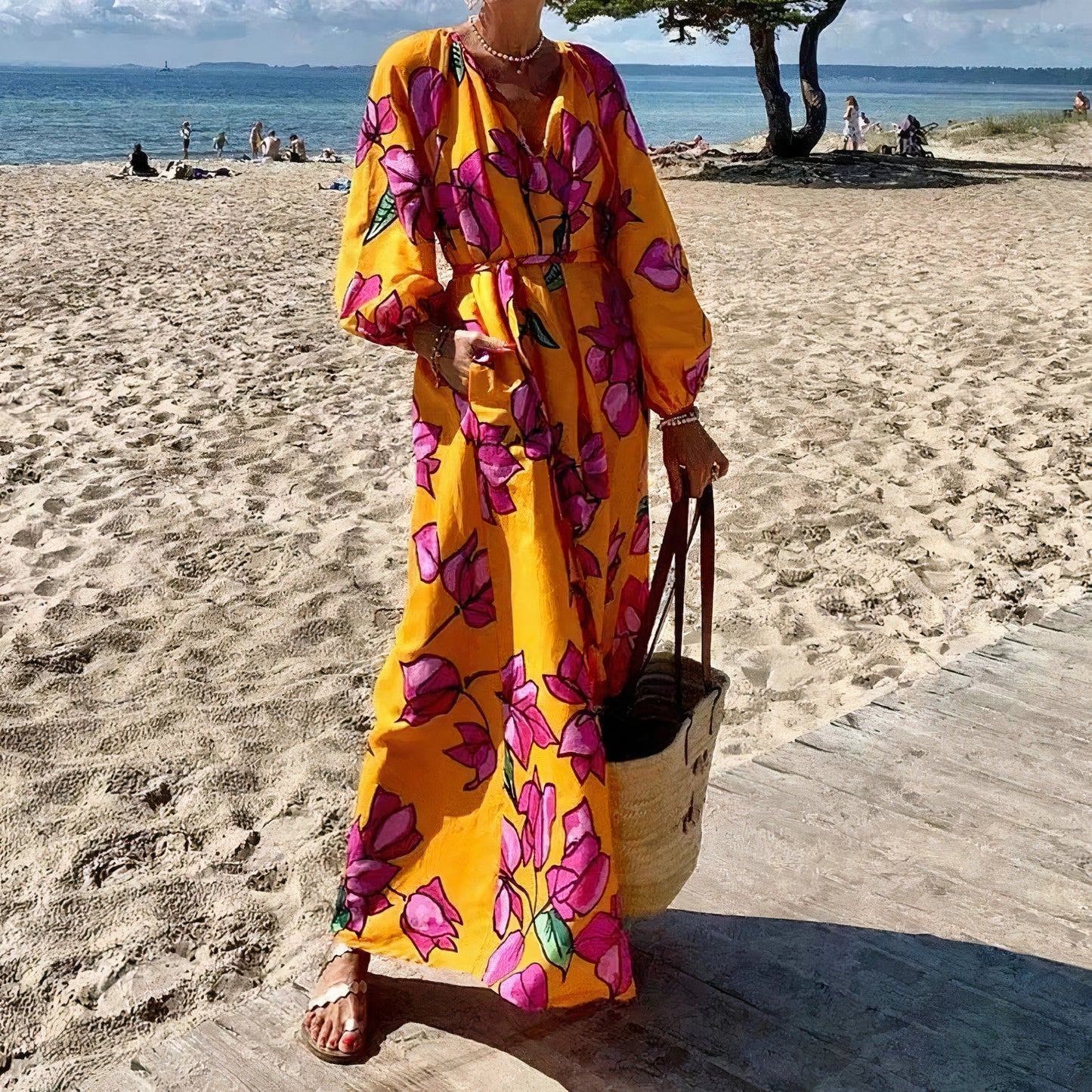 Maxi-jurk met diepe V-hals en bloemenpatroon - Lumi