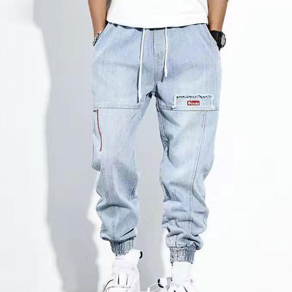 Lichtgewicht en ademende katoenen broek voor heren, perfect voor warme zomerdagen.