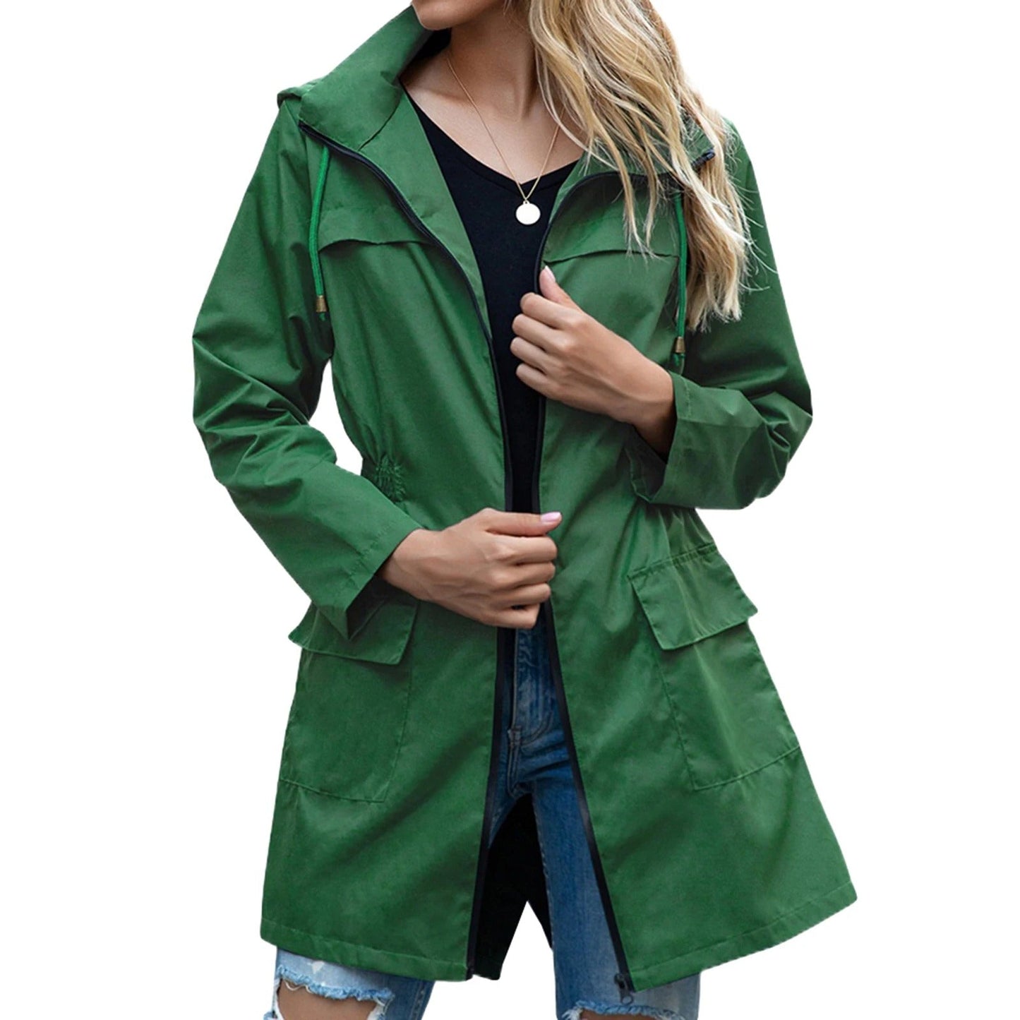 Casual waterdichte outdoorjas met ademend materiaal en praktische zakken, ideaal voor herfst- of winterdagen.