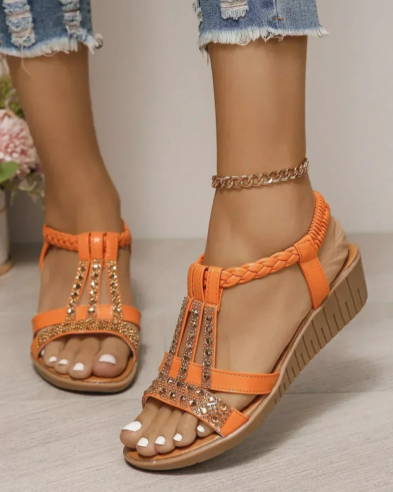 Stijlvolle en modieuze zomersandalen voor dames - perfect voor warme dagen