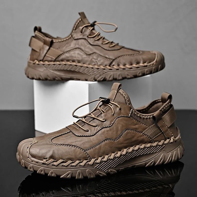 Comfortabele herenschoenen met ergonomisch ontwerp en antislipzool, perfect voor de herfst en winter.