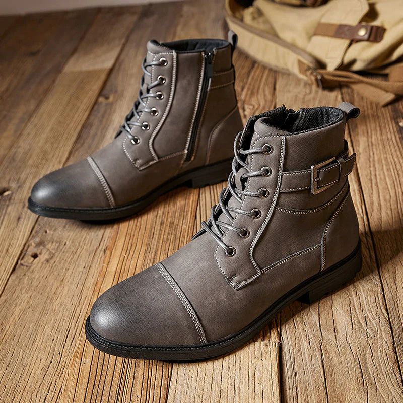 Elegante leren herenlaarzen, robuust en stijlvol, ideaal voor herfst- en winterdagen.