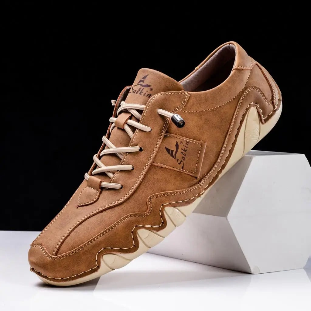 Elegante herenschoenen met ergonomisch ontwerp en antislipzool, ideaal voor herfst- en winterdagen.