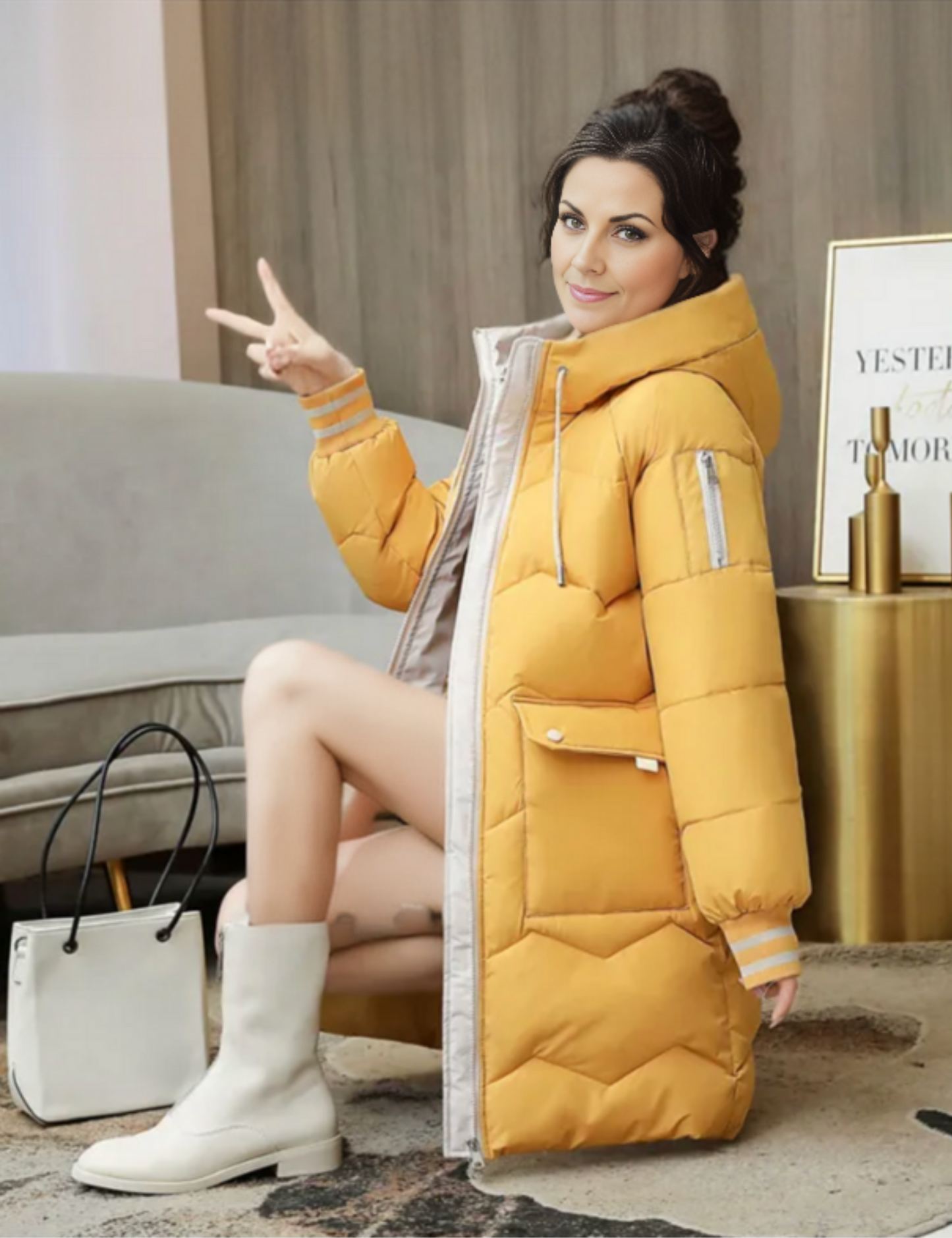 Warme winterjas met een getailleerd model en capuchon voor koude dagen