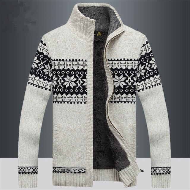 Warme gebreide winterjas voor heren met een klassieke gebreide textuur.