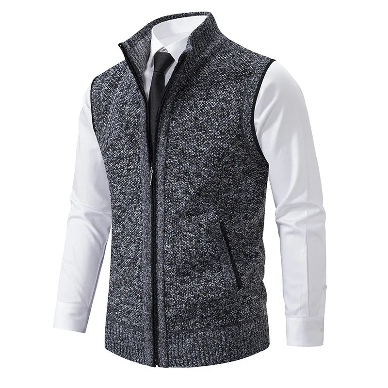 Casual warm gebreid herengilet, ideaal voor herfst- en winterdagen, met verwarmend gebreid materiaal en een praktische ritssluiting voor veelzijdige combinaties.