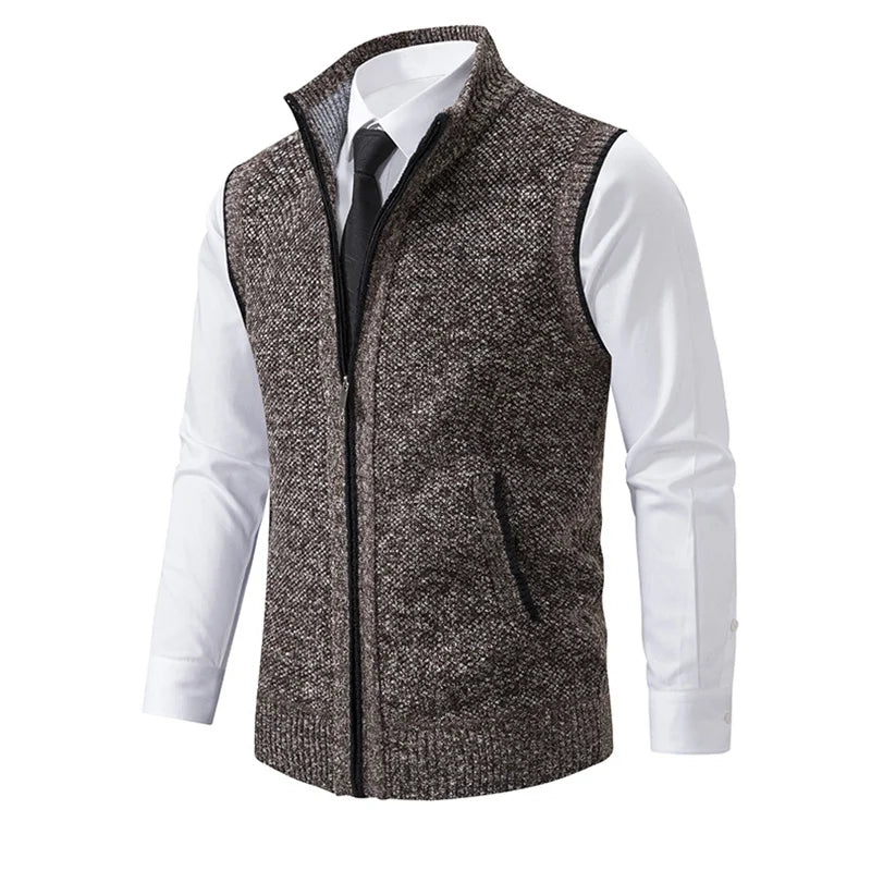 Casual warm gebreid herengilet, ideaal voor herfst- en winterdagen, met verwarmend gebreid materiaal en een praktische ritssluiting voor veelzijdige combinaties.