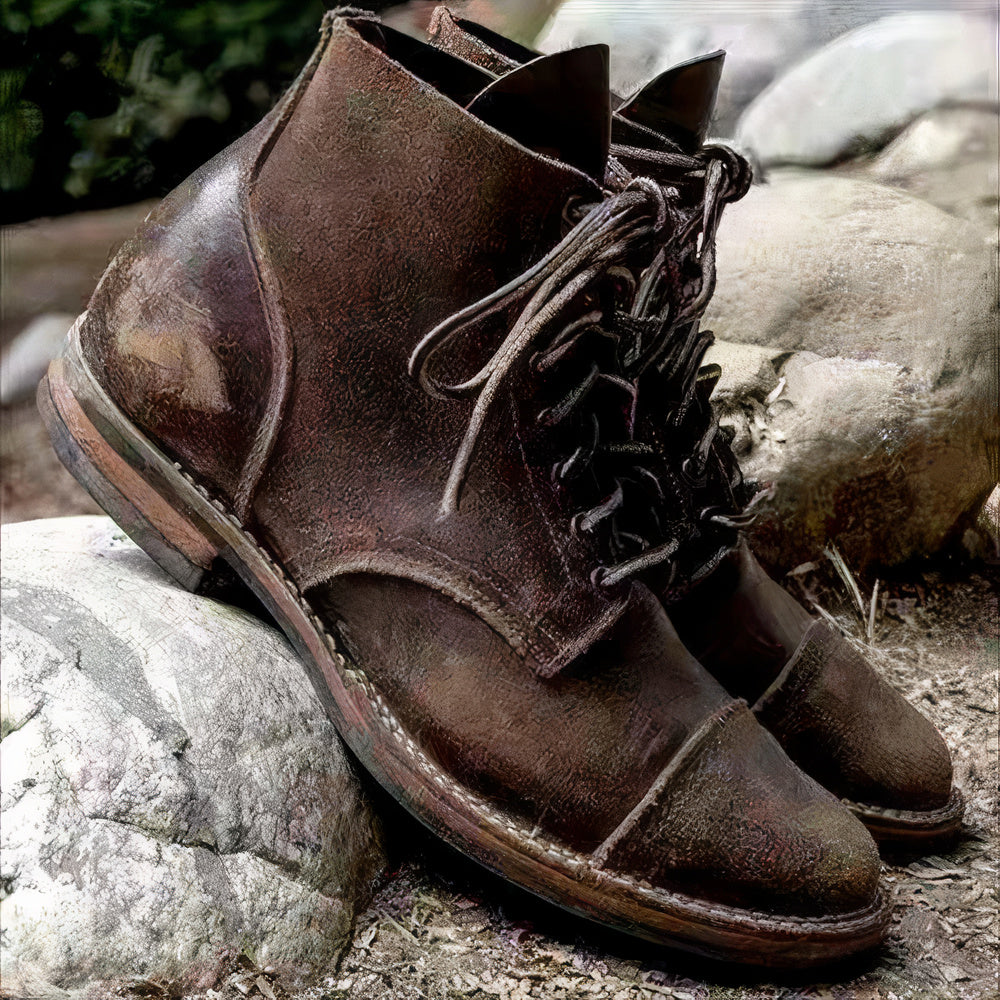 Klassieke veterboots voor heren voor de herfst en winter met een robuuste buitenzool en leer van hoge kwaliteit.