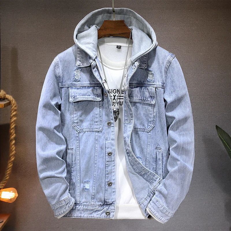 Urban denim herenjack met capuchon, ideaal voor koele herfst- en winterdagen.