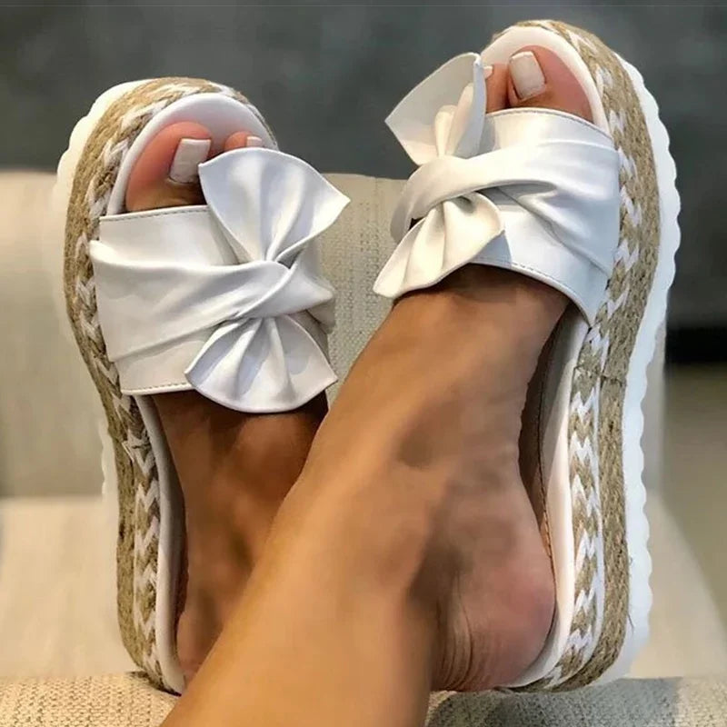Lichtgewicht dames zomersandalen met zachte zool en stijlvol design, perfect voor warme dagen