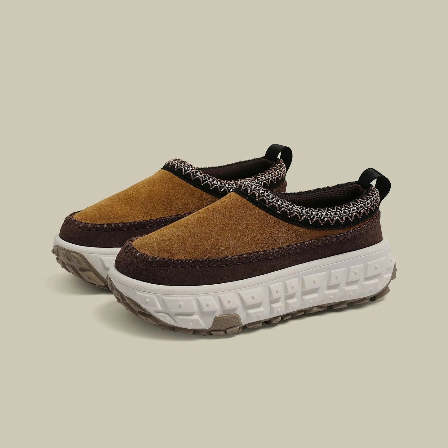 Luxe wolkenschoenen voor dames met antislipzool en gewatteerde tussenzool, ideaal voor herfst- en winterdagen.