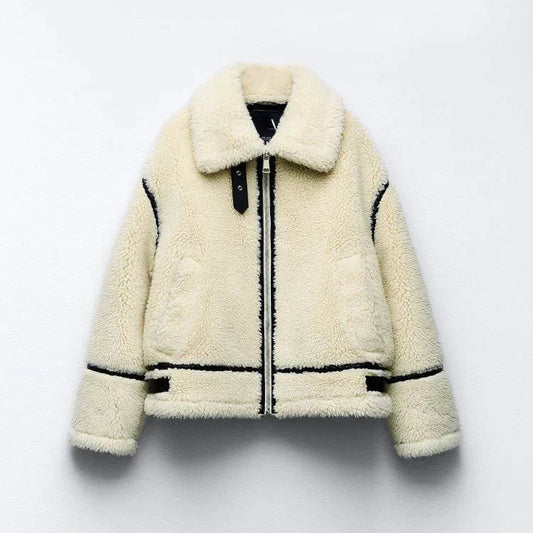 Stijlvolle winterjas voor dames in een elegant ontwerp, met een warme voering en praktische zakken