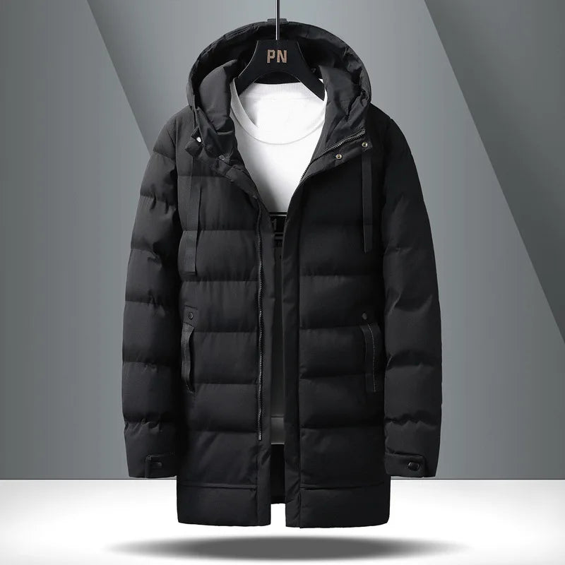Stijlvolle winterparka voor heren met verstelbare capuchon, elegante details en robuuste thermische isolatie