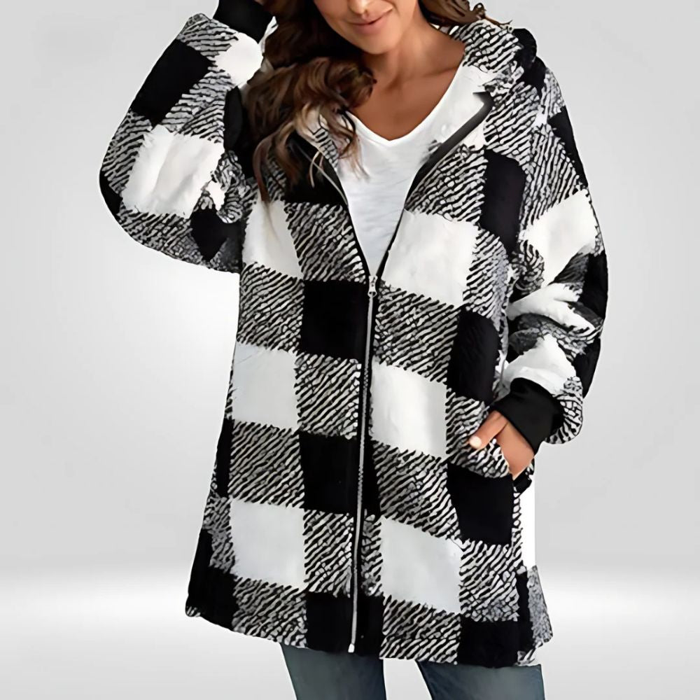 Modieus jas met capuchon voor dames van zacht materiaal, ideaal voor herfst- en winterdagen.