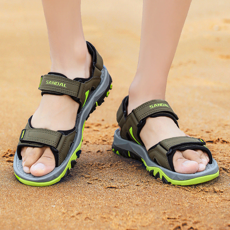 Ondersteunende strandsandalen voor heren met ergonomische zool en antislipzool.