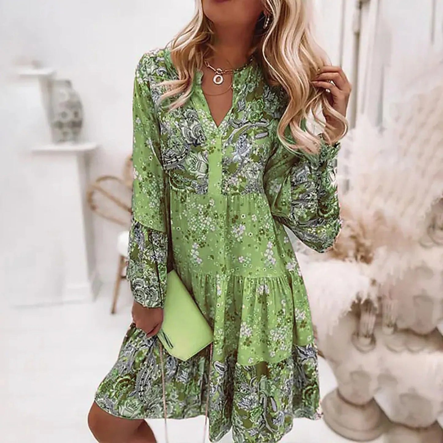 Stijlvolle en vloeiende zomerjurk voor vrouwen - licht, elegant en perfect voor warme dagen.
