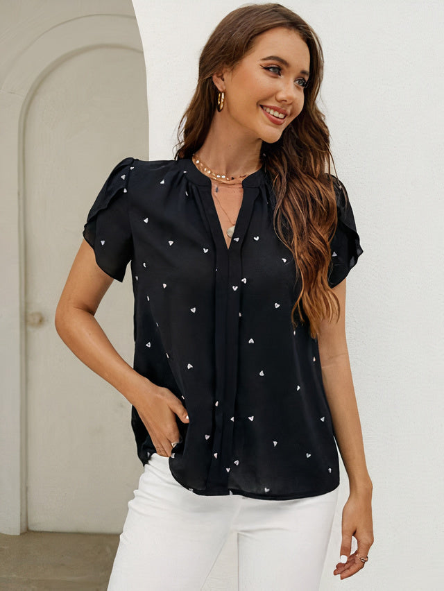 Stijlvolle zomertop voor een speelse en elegante look - licht, vrouwelijk en veelzijdig.