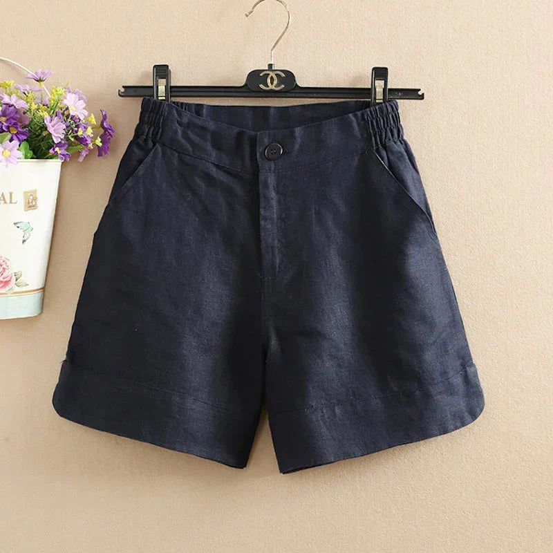 Tijdloze shorts voor dames, ideaal voor de zomer, gemaakt van licht, ademend materiaal.