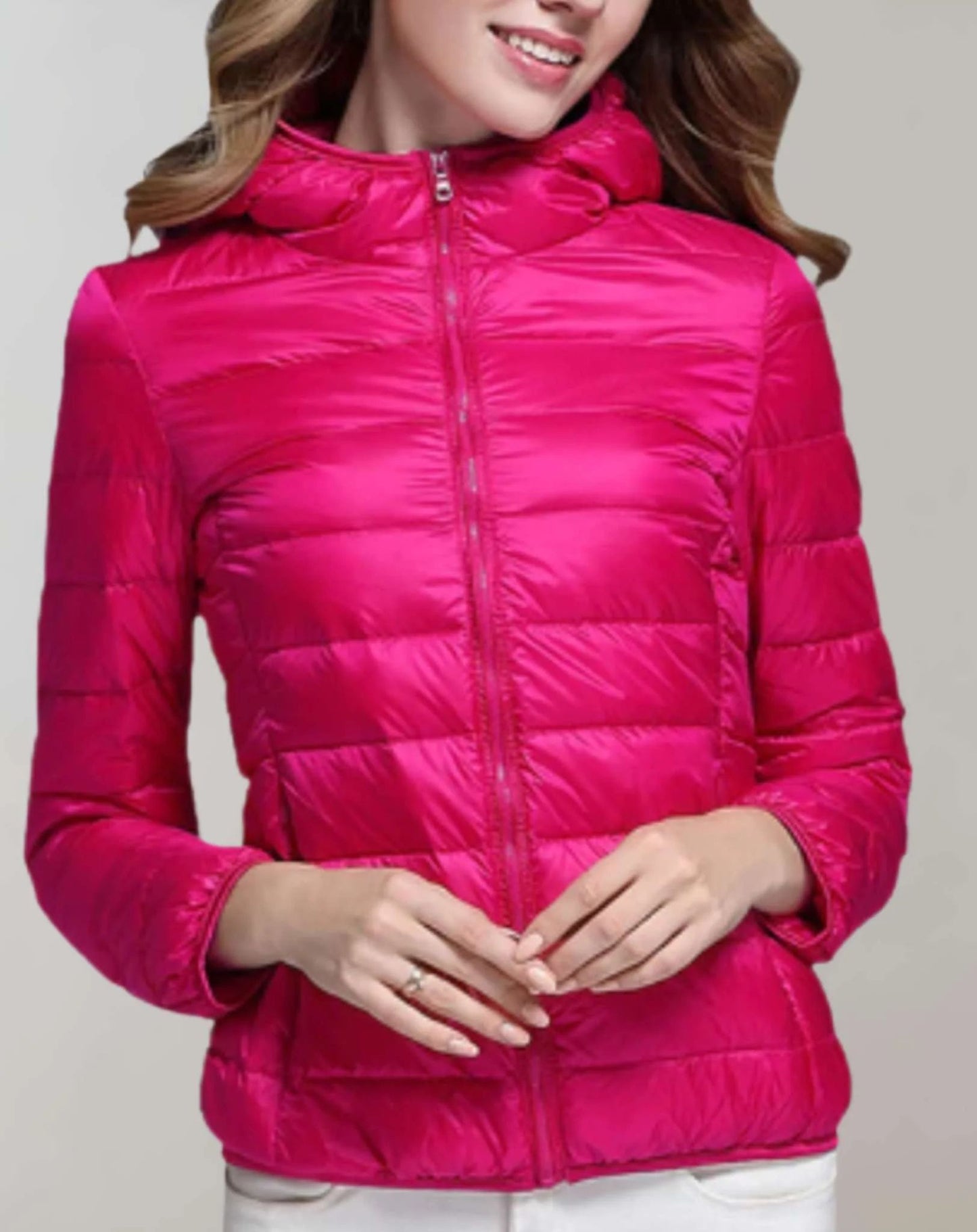 Ultralicht gewatteerd donsjack voor dames, ideaal voor herfst- of winterdagen, lichtgewicht en waterafstotend