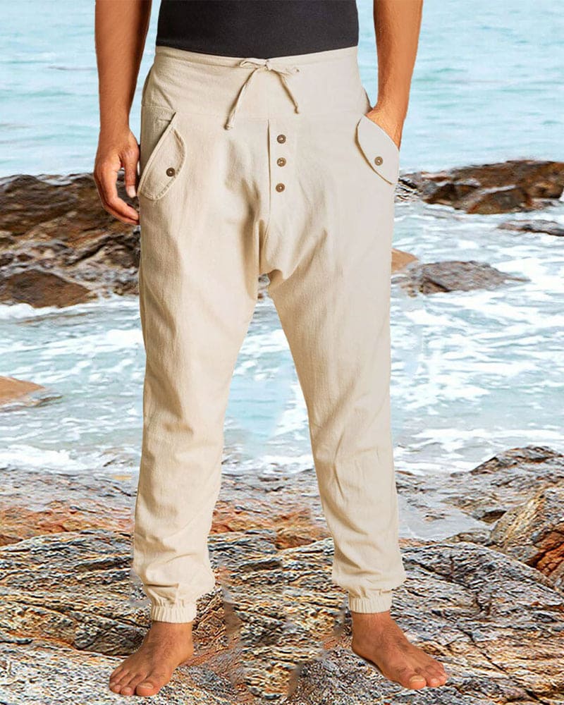 Veelzijdige zomerbroek voor heren, gemaakt van ademend materiaal en met een comfortabele snit.