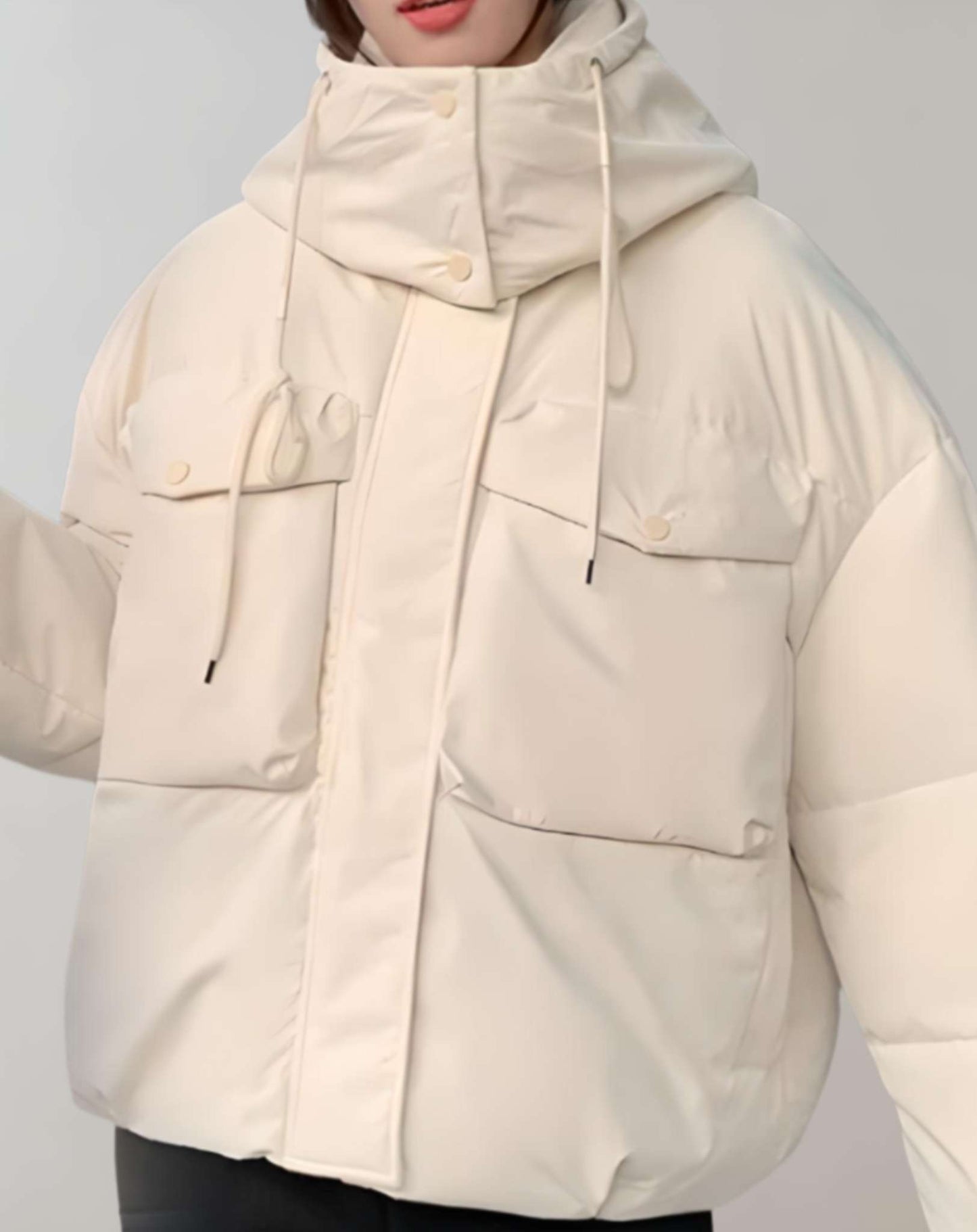 Warme gewatteerde katoenen jas voor dames, ideaal voor de herfst en winter, met een praktische capuchon en ruime zakken.
