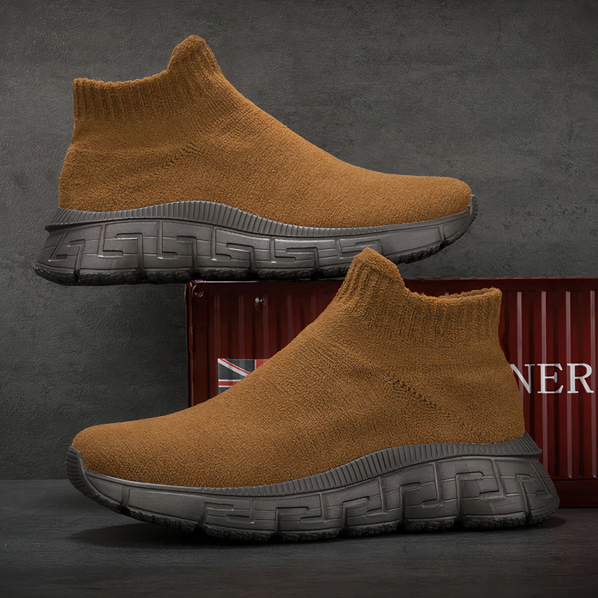 Warme, modieuze herensneakers met zacht materiaal en een robuuste zool, ideaal voor herfst- en winterdagen.