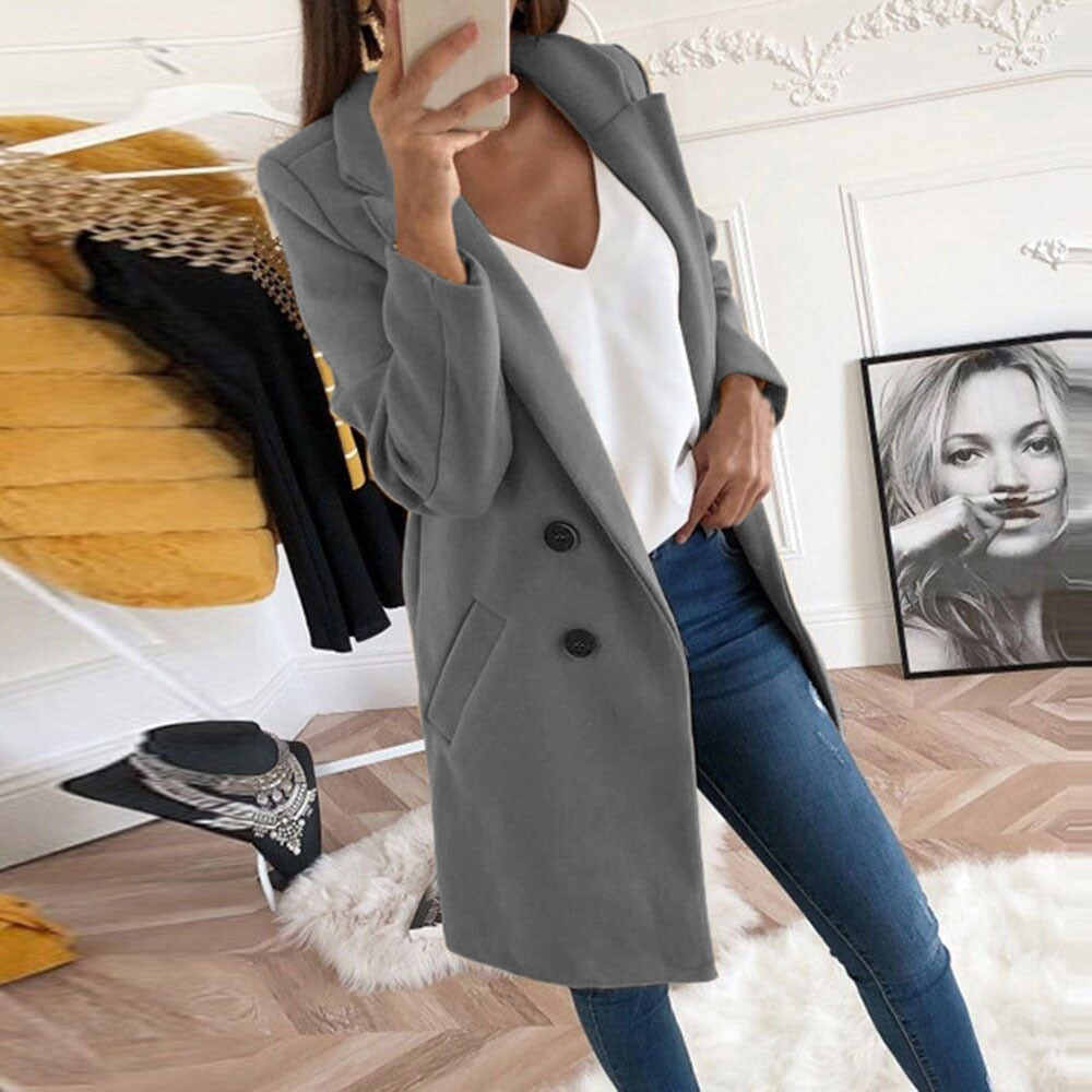 Warme stijlvolle winterjas met elegante uitstraling en comfortabele voering, ideaal voor koude dagen