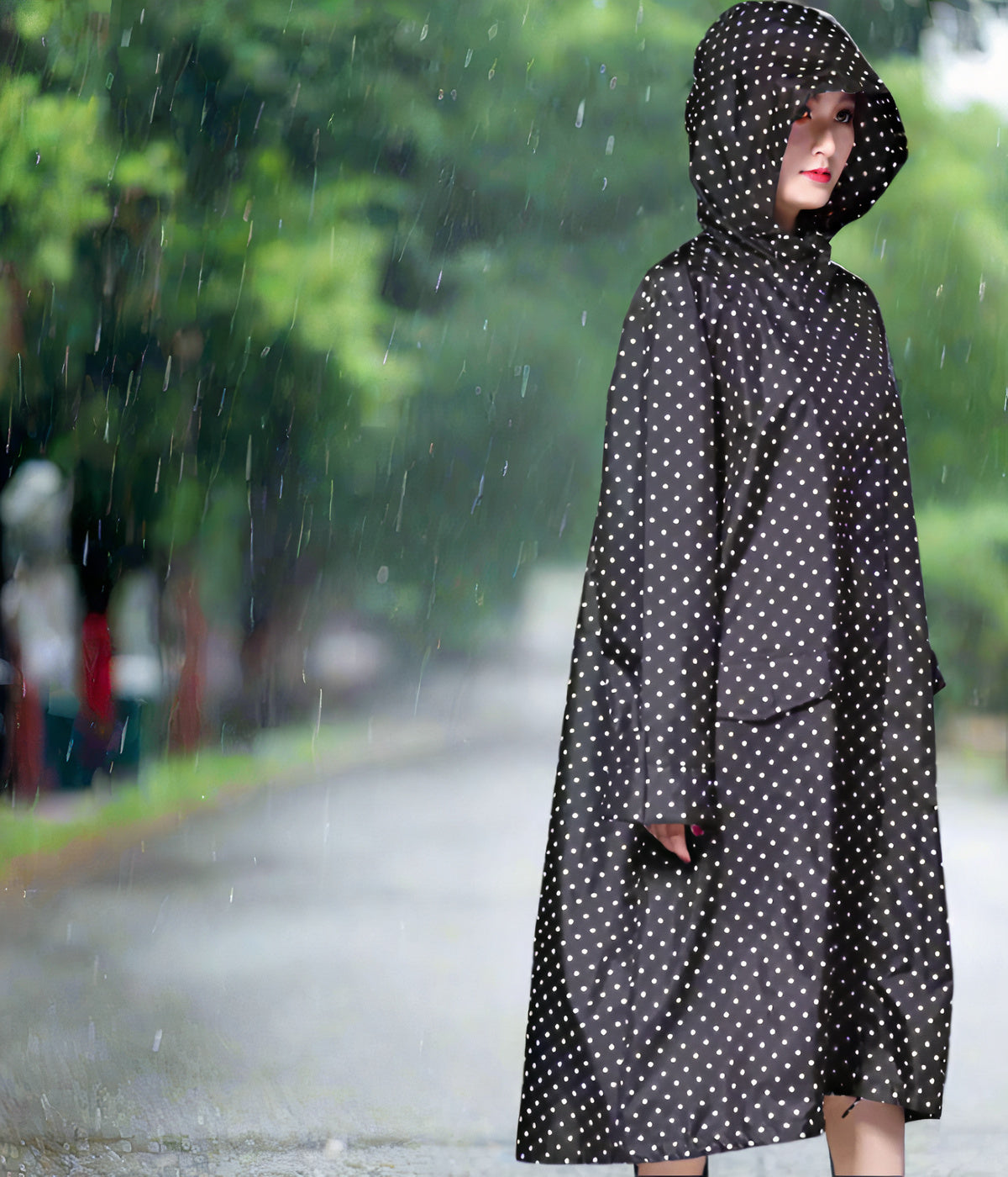 Waterdichte casual jas voor dames met capuchon, ideaal voor regenachtige herfst- en winterdagen.
