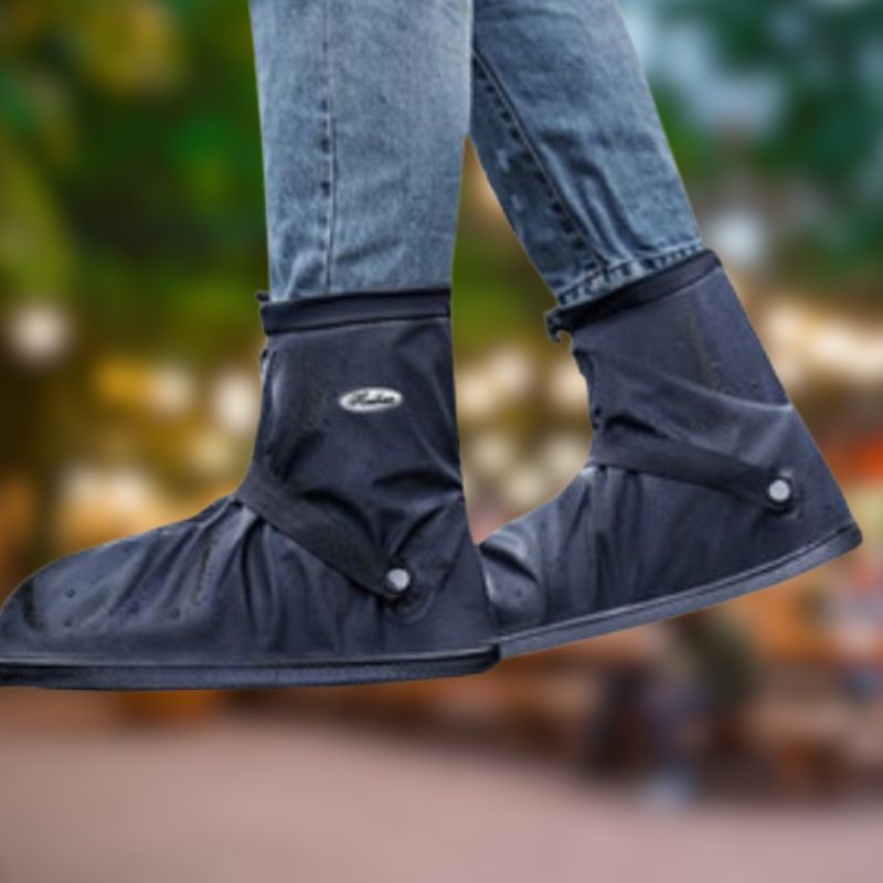 Waterdichte schoenovertrek voor mannen en vrouwen, ideaal voor regenachtige herfst- en winterdagen, om schoenen te beschermen tegen vocht en vuil.