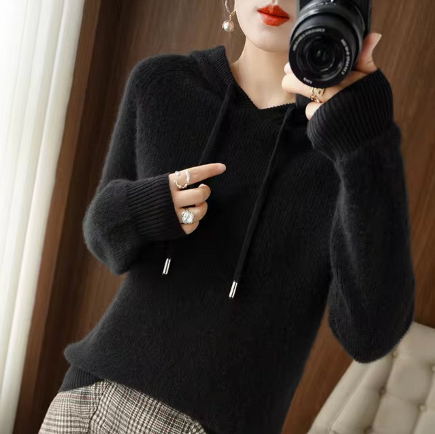 Warme gebreide hoodie voor dames, ideaal voor koude winterdagen