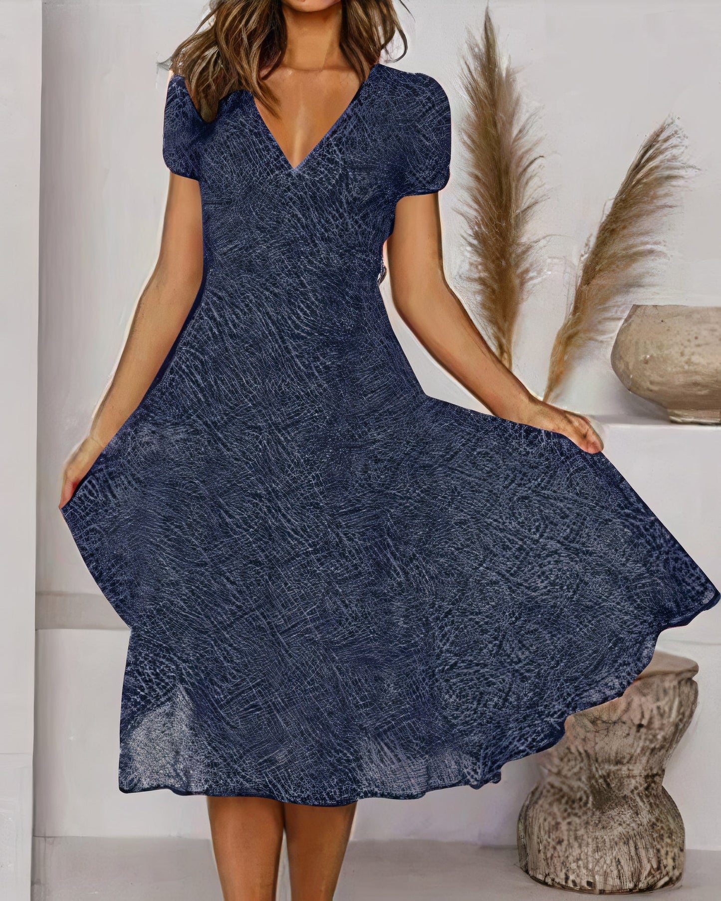 Luchtige bloemenjurk van chiffon voor de zomer met een elegante snit en vloeiende stof