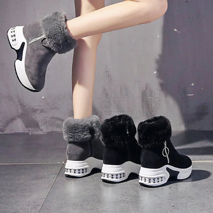 Dames fleece winterlaarzen met pluche fleece voering, plateauzool en ritssluiting, ideaal om warm en stijlvol te blijven in de winter.