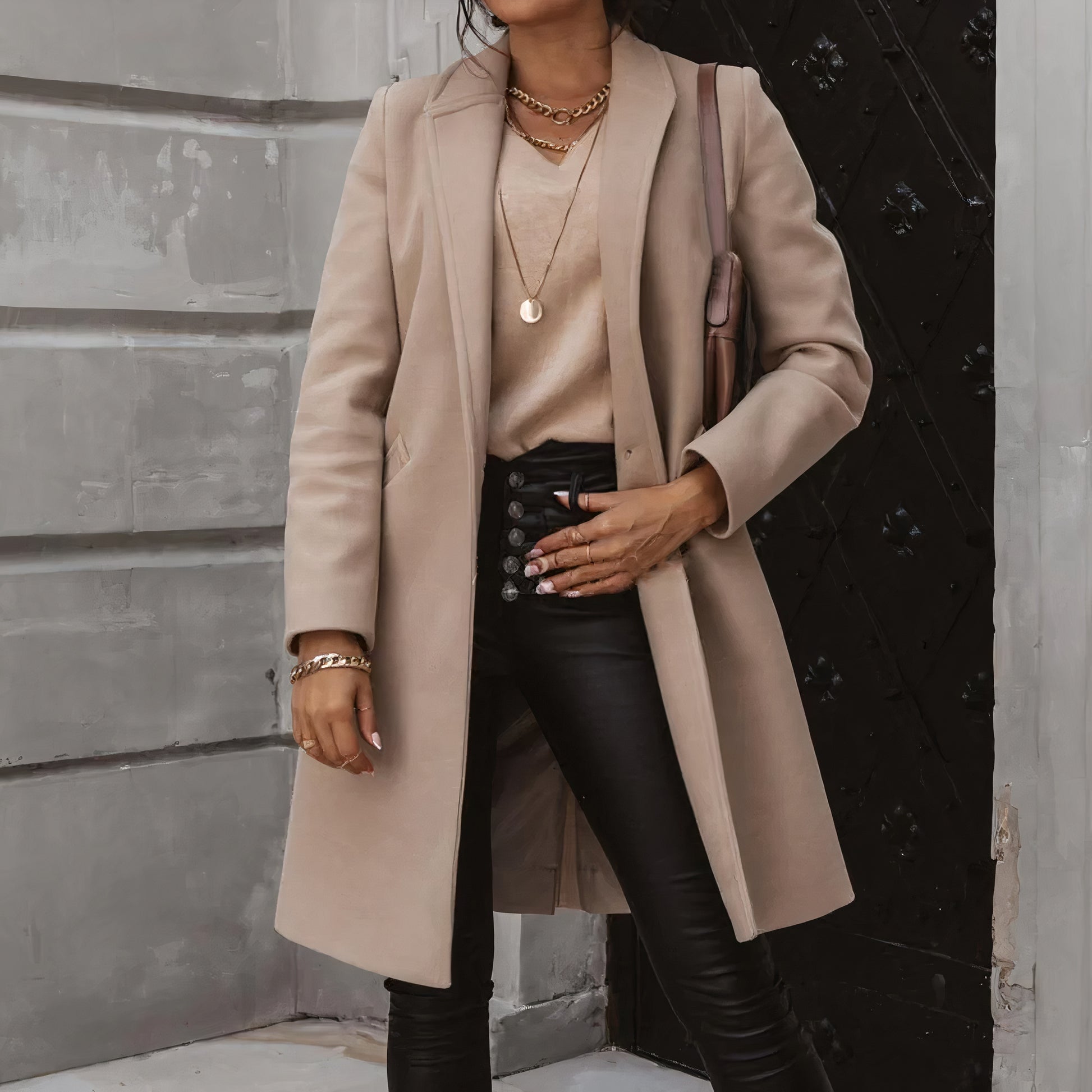 Elegante winterjas voor dames, ideaal voor herfst- en winterdagen, met een tijdloos ontwerp en hoogwaardig materiaal.
