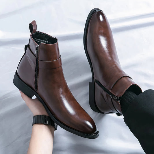Elegante enkellaarsjes voor heren, ideaal voor stijlvolle herfst- en winterdagen.