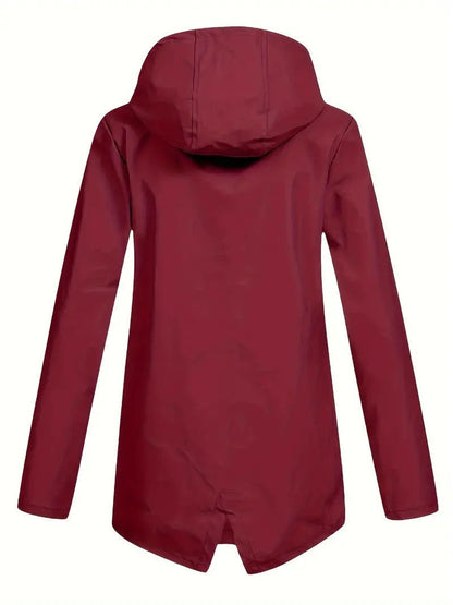 Jas met capuchon en ritssluiting, ideaal voor herfst- en winterdagen.