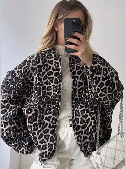 Jas met luipaardprint voor dames, ideaal voor de herfst en winter, zacht materiaal met een opvallend ontwerp voor stijlvol comfort.