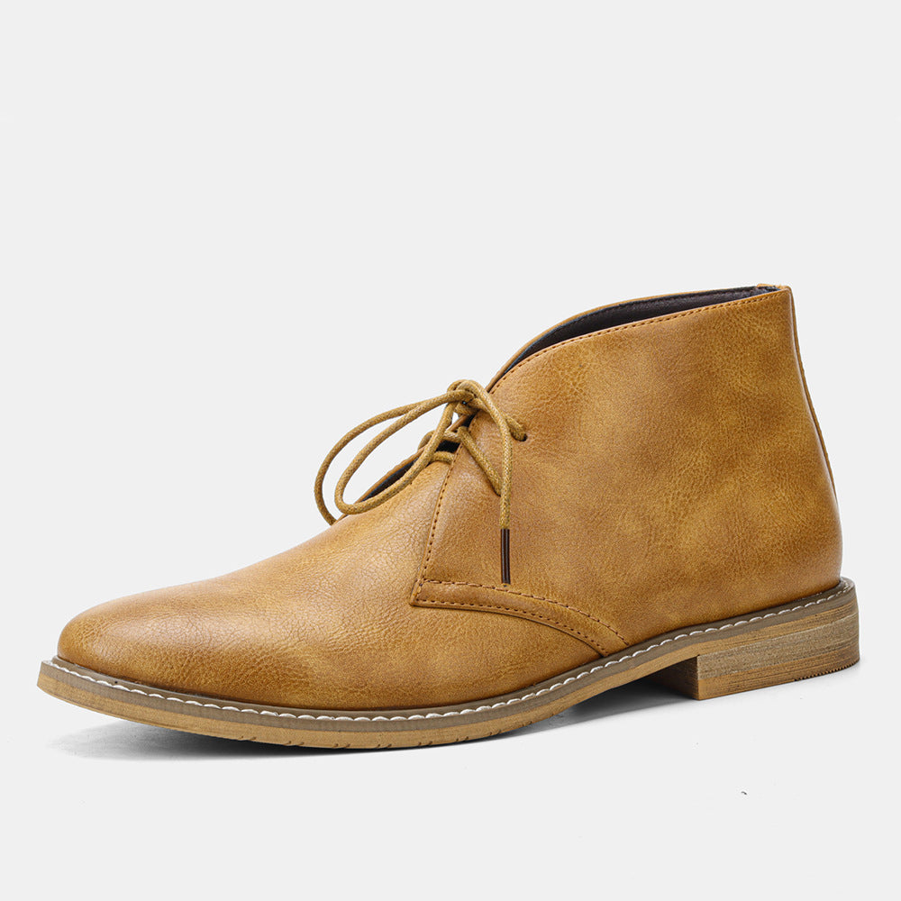 Klassieke woestijnlaarzen voor heren, stijlvol en comfortabel, ideaal voor de herfst of winter.