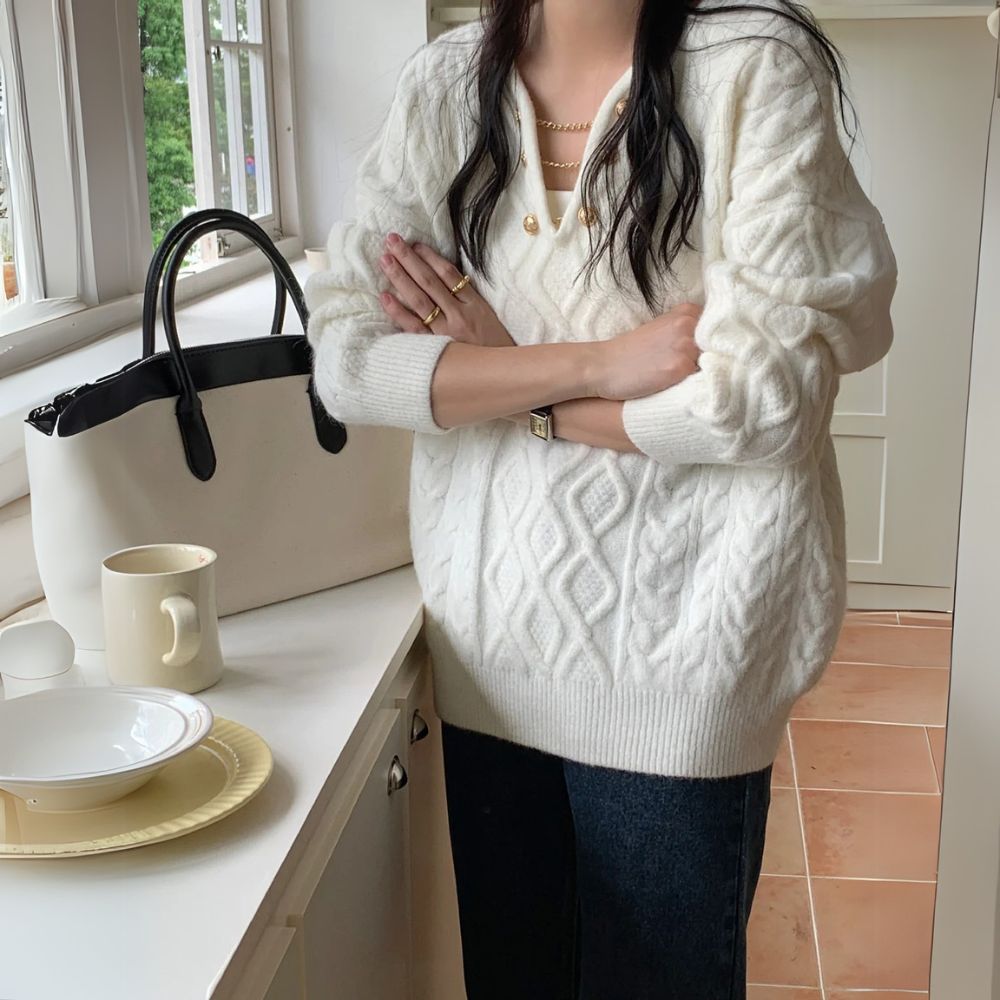 Casual wintertrui voor dames met een zacht gebreid ontwerp, ideaal voor herfst- en winterdagen.