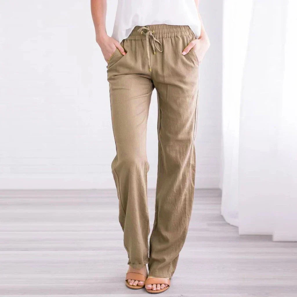 Luchtige katoen-linnen broek voor dames met lichte, ademende stof en een comfortabele pasvorm.