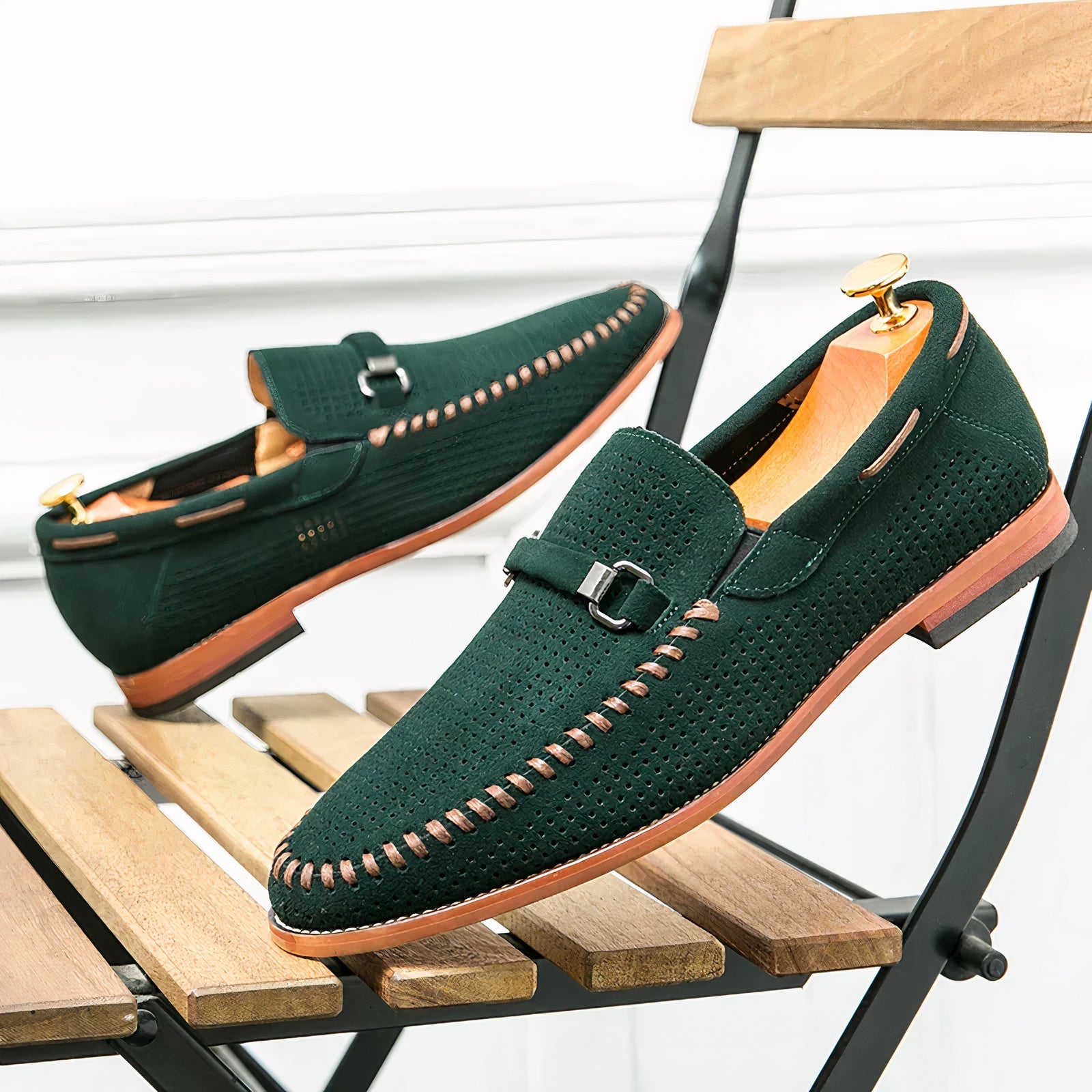 Luxe klassieke Italiaanse herenloafers met een elegant ontwerp, ideaal voor de herfst en winter.