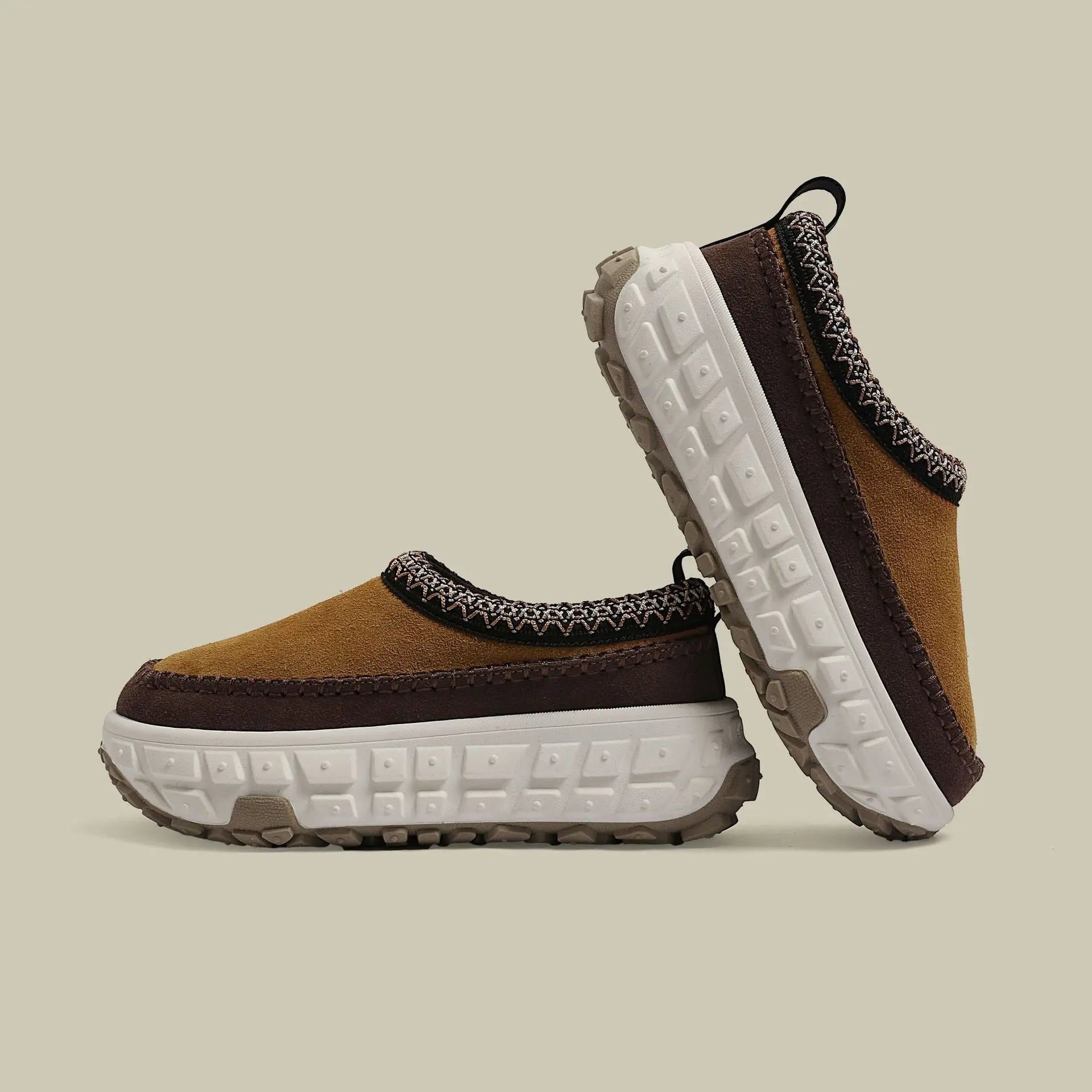Luxe wolkenschoenen voor dames met antislipzool en gewatteerde tussenzool, ideaal voor herfst- en winterdagen.