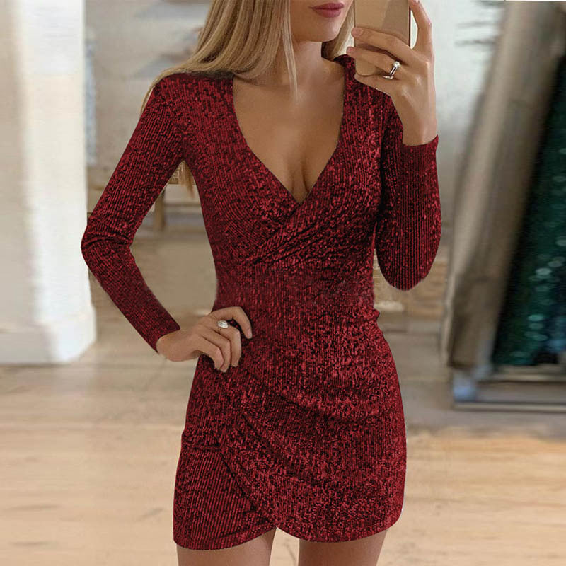 Mini glitterjurk voor vrouwen, glamoureus en nauwsluitend voor elegante gelegenheden.