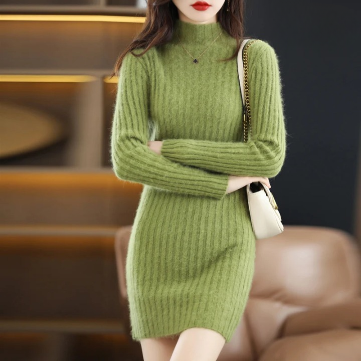 Modieuze warme jumperjurk voor dames, ideaal voor herfst- en winterdagen, met zacht materiaal en elegante snit.