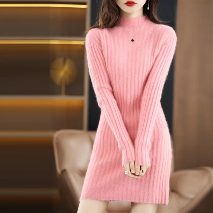 Modieuze warme jumperjurk voor dames, ideaal voor herfst- en winterdagen, met zacht materiaal en elegante snit.