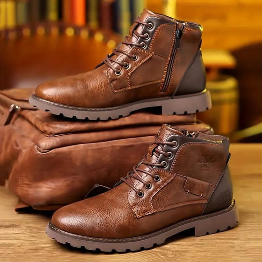 Eersteklas leren laarzen voor heren met een robuust ontwerp, ideaal voor herfst- en winterdagen.