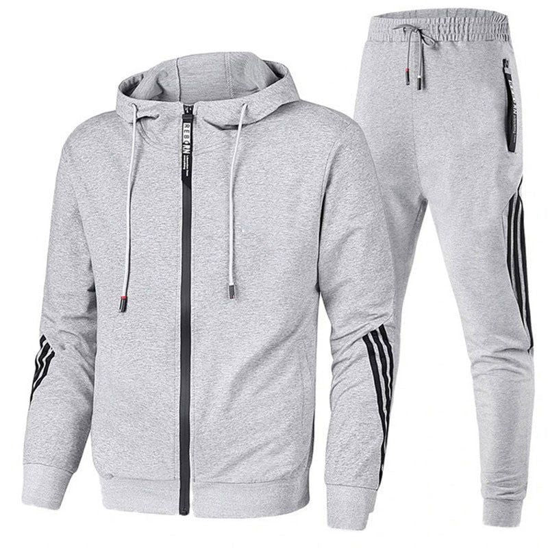 Comfortabel en sportief trainingspak voor heren, ideaal voor herfst en wintertrainingen.

