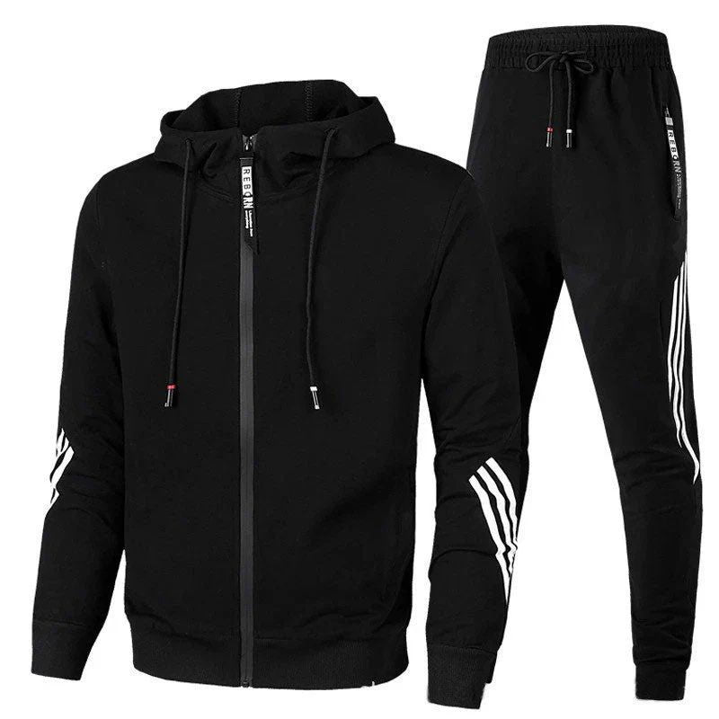 Comfortabel en sportief trainingspak voor heren, ideaal voor herfst en wintertrainingen.

