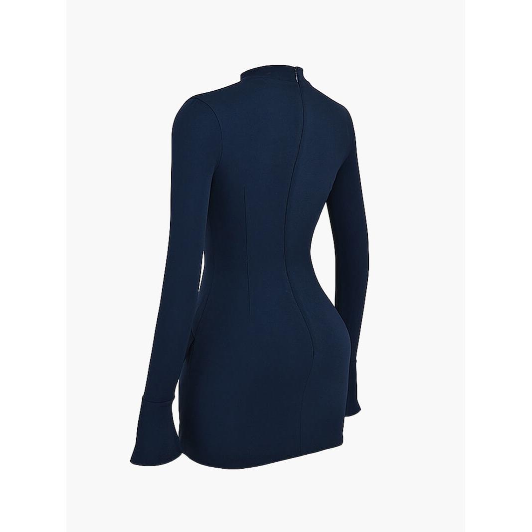 Stijlvolle jurk met lange mouwen, elegant ontwerp, ideaal voor formele gelegenheden en koele herfst- of winterdagen.