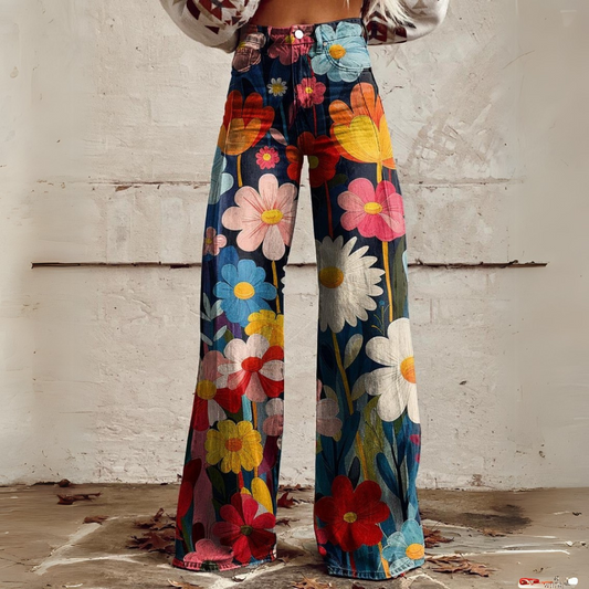 Stijlvolle zomerbroek met bloemenmotief, luchtige stof en vrouwelijk design voor warme dagen.