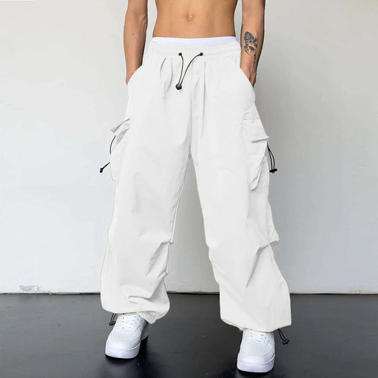 Trendy baggy cargobroek voor de zomer met een losse snit en ademend materiaal.